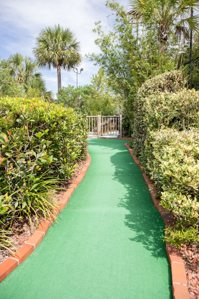 mini golf tournament in myrtle beach